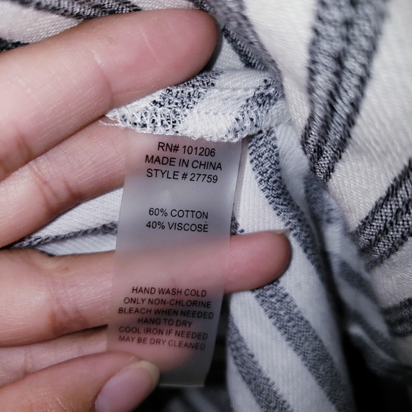 Soft Surroundings Asymmetrical Button Up Tunic - Picture 7 of 7